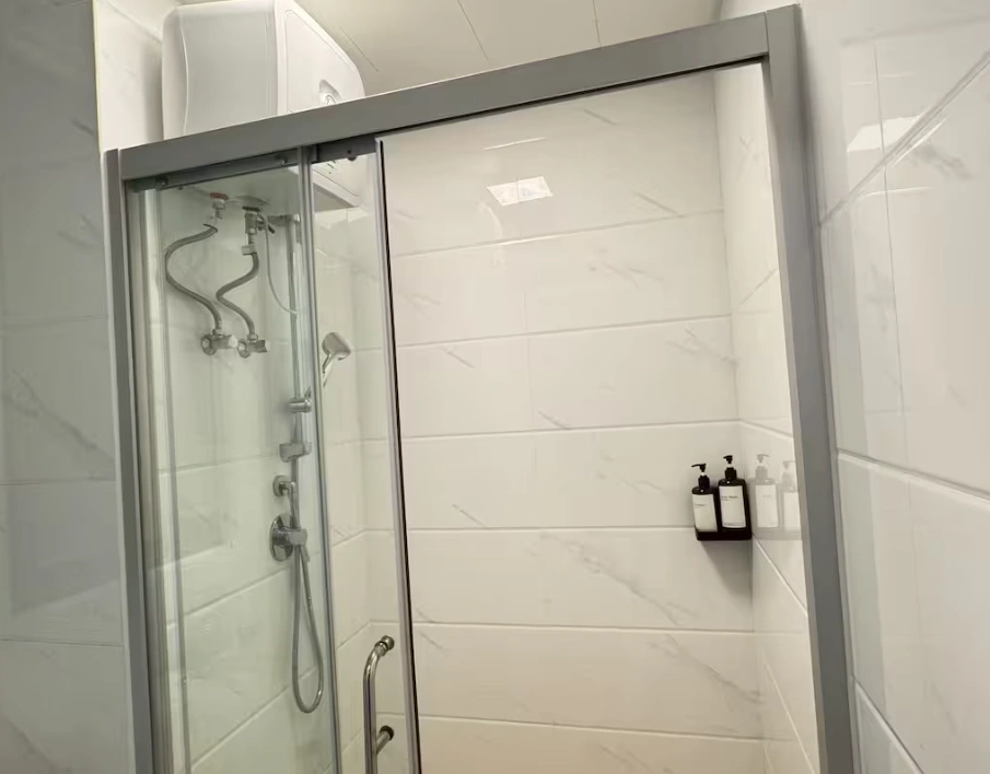 Kamar mandi1