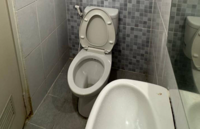 Kamar mandi1