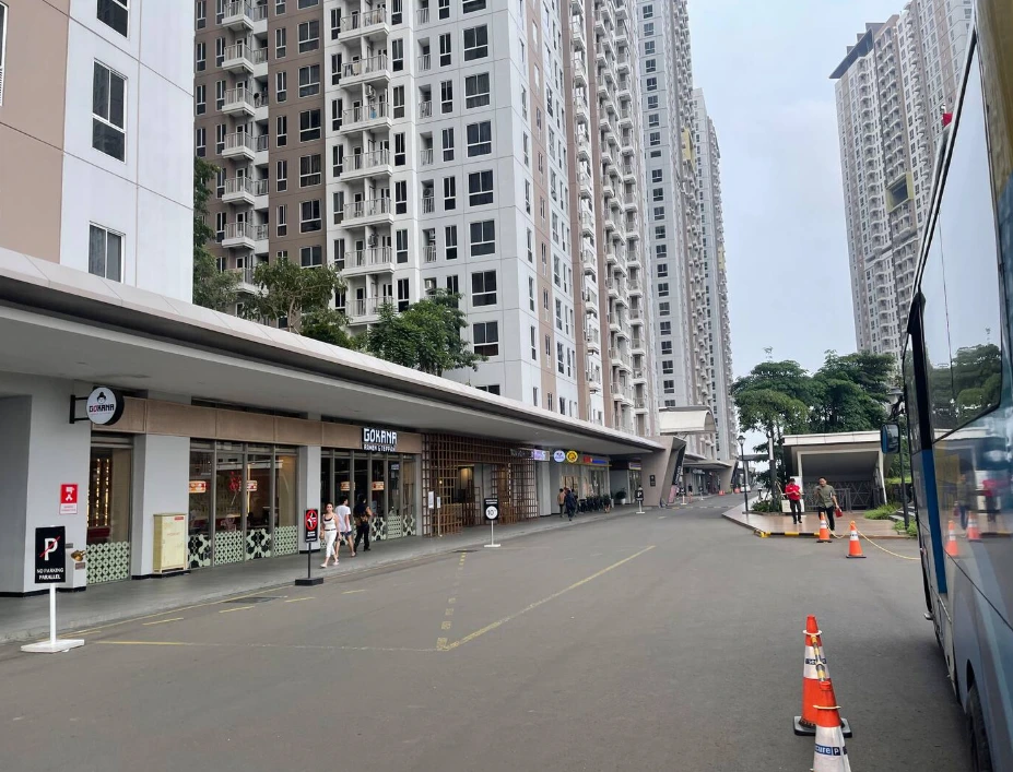 Tampak depan