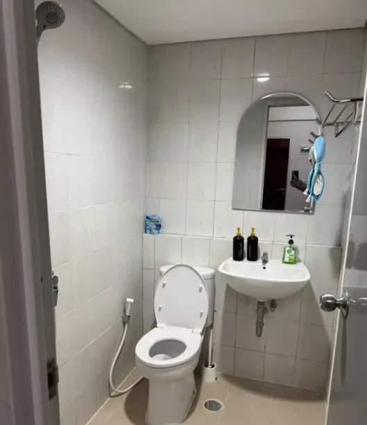 Kamar Mandi 1