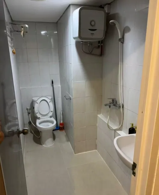 Kamar Mandi 1