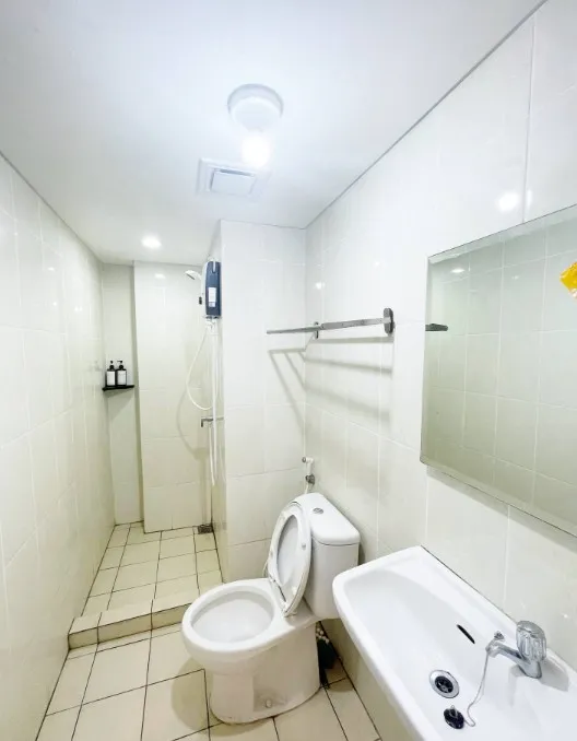 Kamar Mandi 1