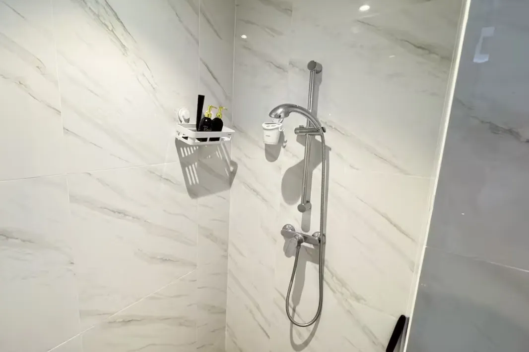 Kamar Mandi 2